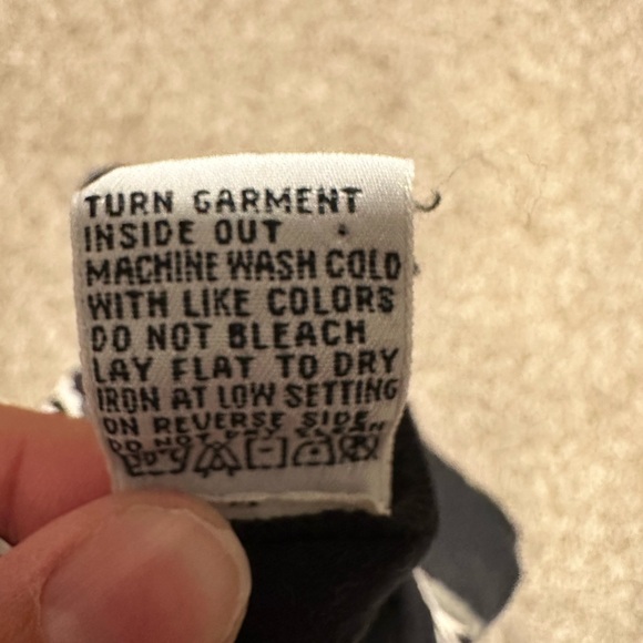 A|X Armani Exchange Black Silver Foil Floral Graphic Fitted Cap Sleeve Top SMALL - Picture 10 of 10